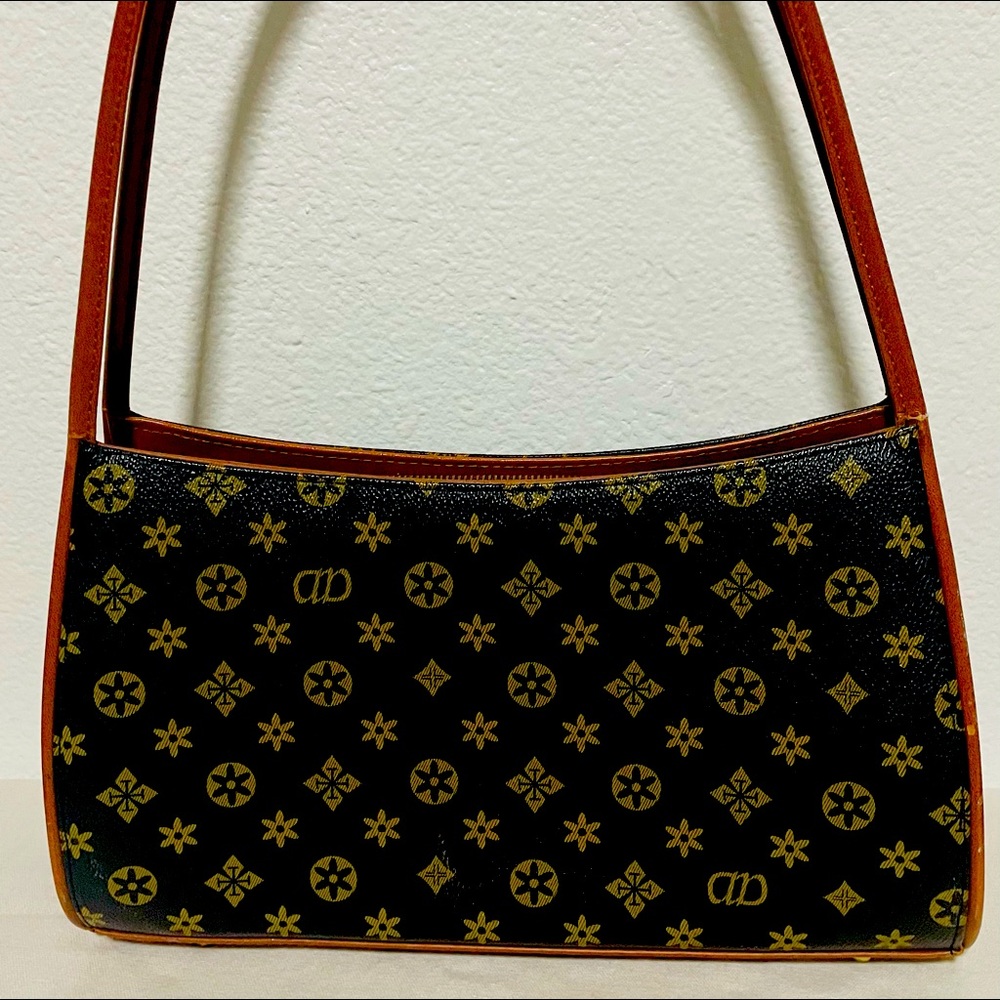 Vintage & Elegant Purse
